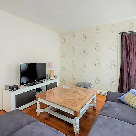 Stunning In With Wifi And 2 Bedrooms * Troyes